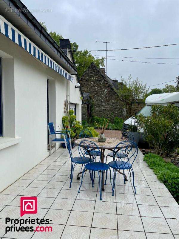 Maison à LA CHAPELLE-CARO