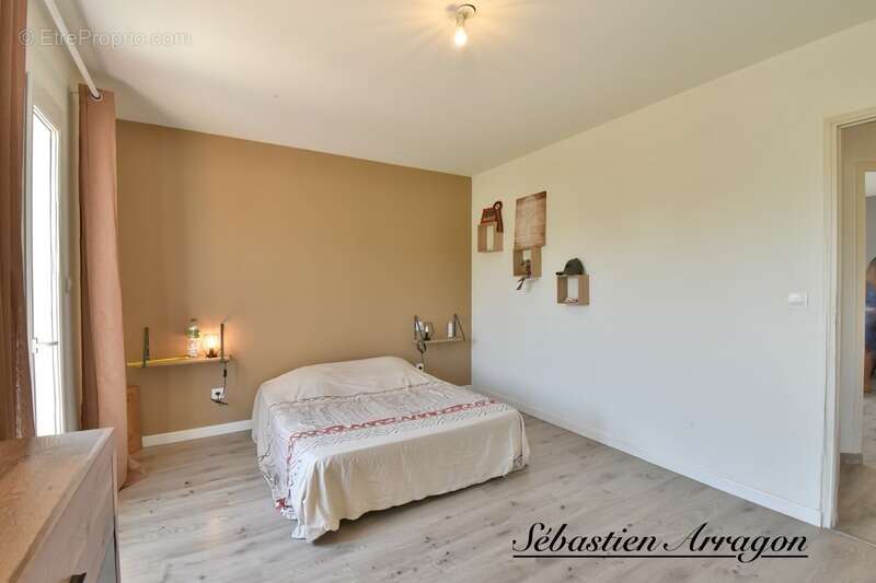 Villa contemporaine 250 m² – 5 chambres – 3 hectares – piscine 18 m – Villeneuve-sur-Lot (47) - photo 15