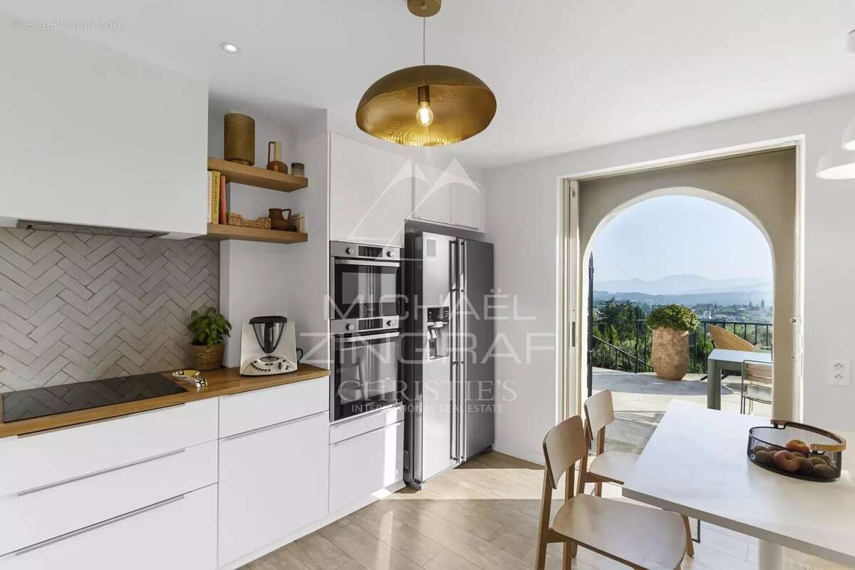 Maison à MOUGINS