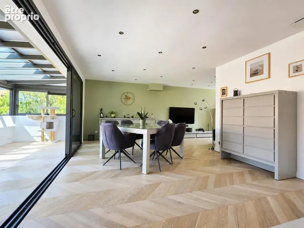Maison 156 m² à Champagne-Au-Mont-D'or  - photo 3