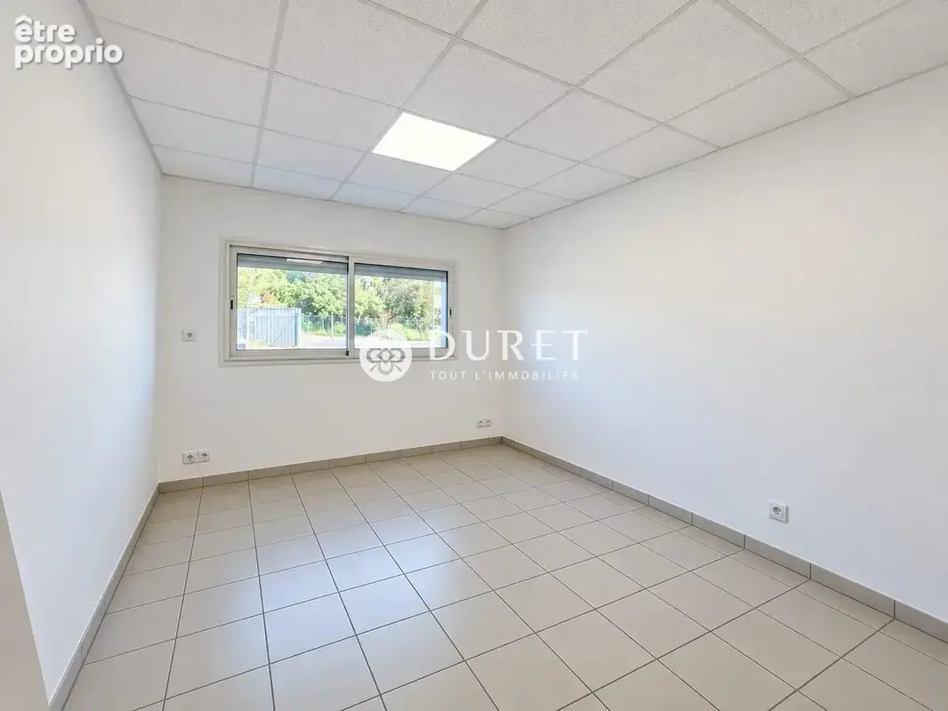 Commerce 384 m² à vendre à La Garnache (85710) - photo 5