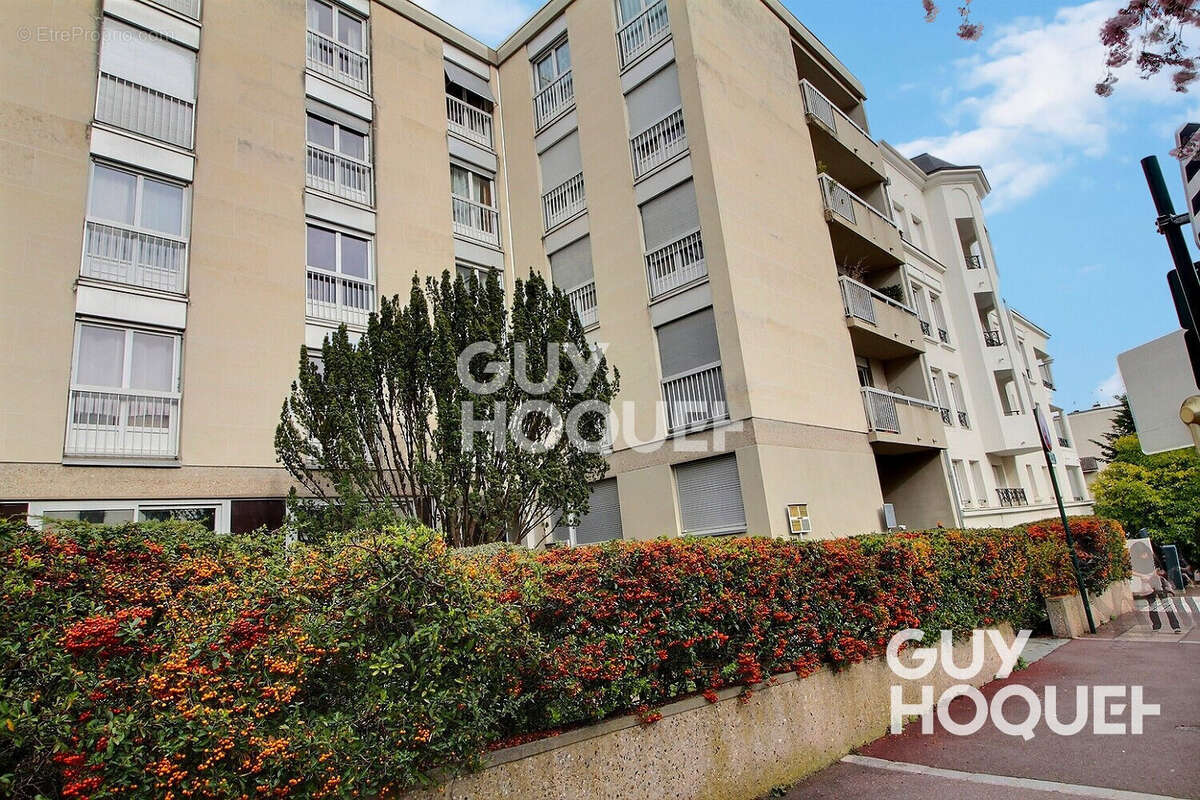 Appartement à LE PLESSIS-ROBINSON