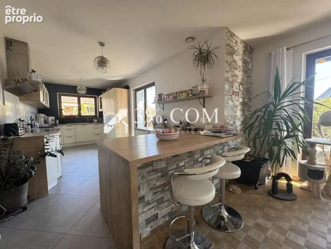 3%COM  Jolie maison de 150m2 avec 5 chambres - photo 4