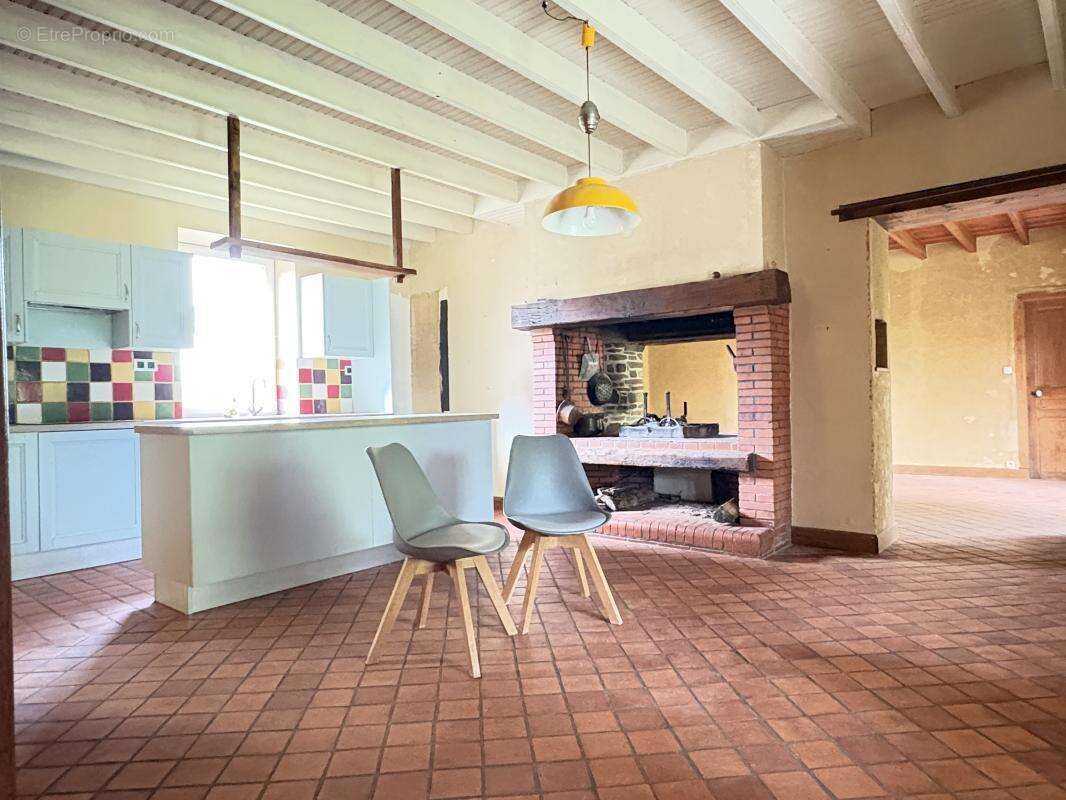 Maison 208 m² à Marigny  - photo 9