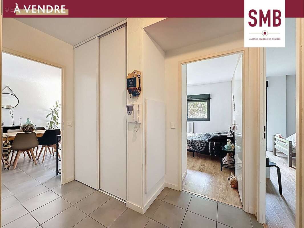 Appartement à LONS