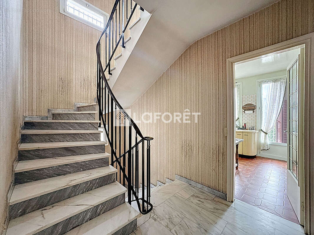 Maison à BONNEUIL-SUR-MARNE