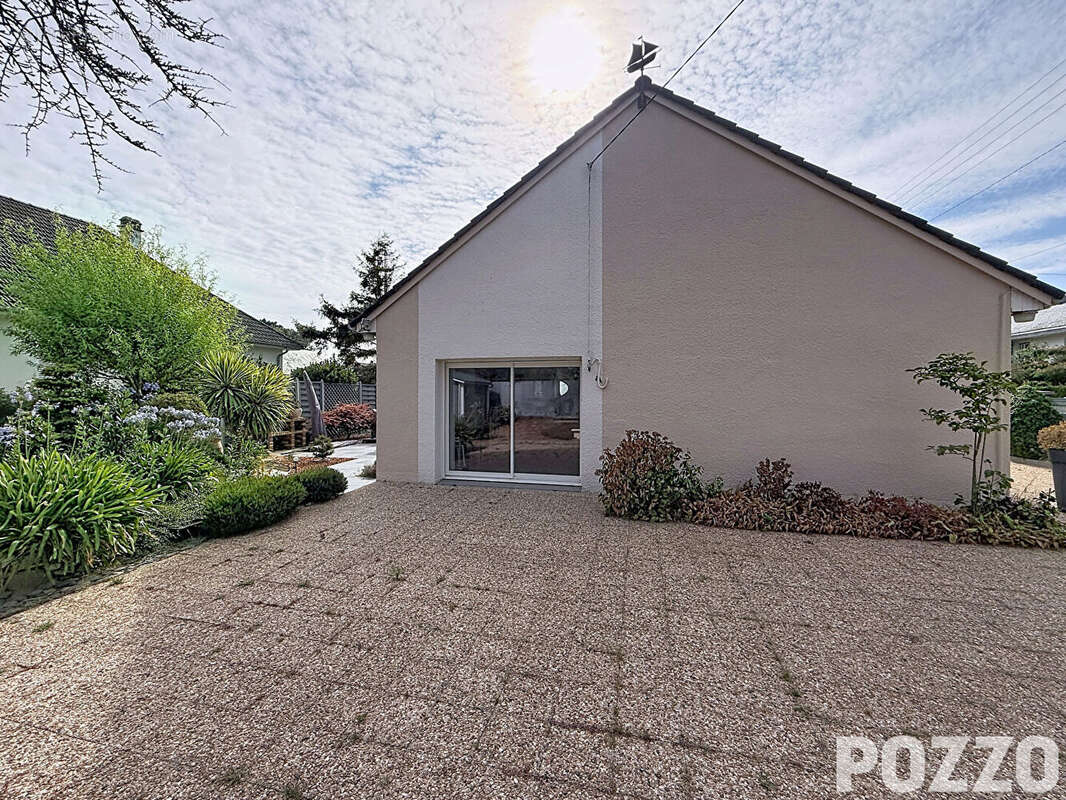 Maison Jullouville 4 pièce(s) 100 m2 300 m de la mer au calme - photo 6