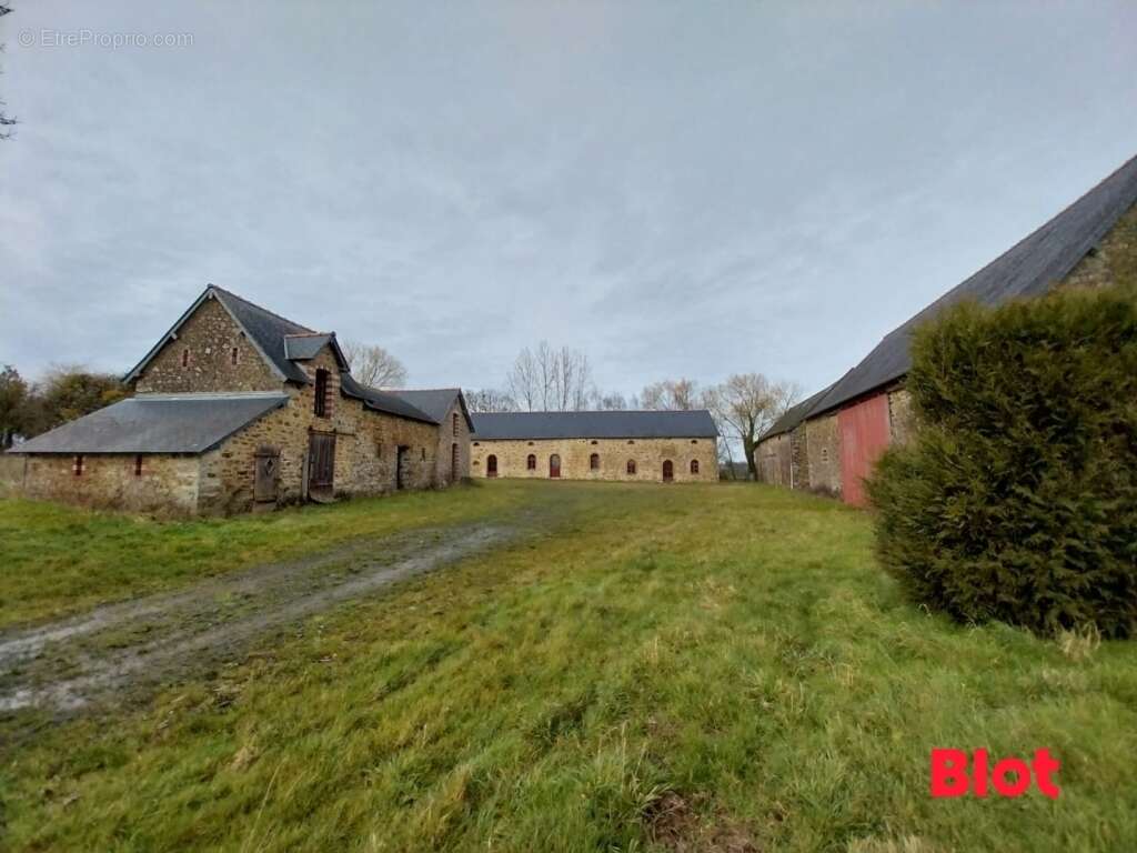Maison à LAUNAY-VILLIERS