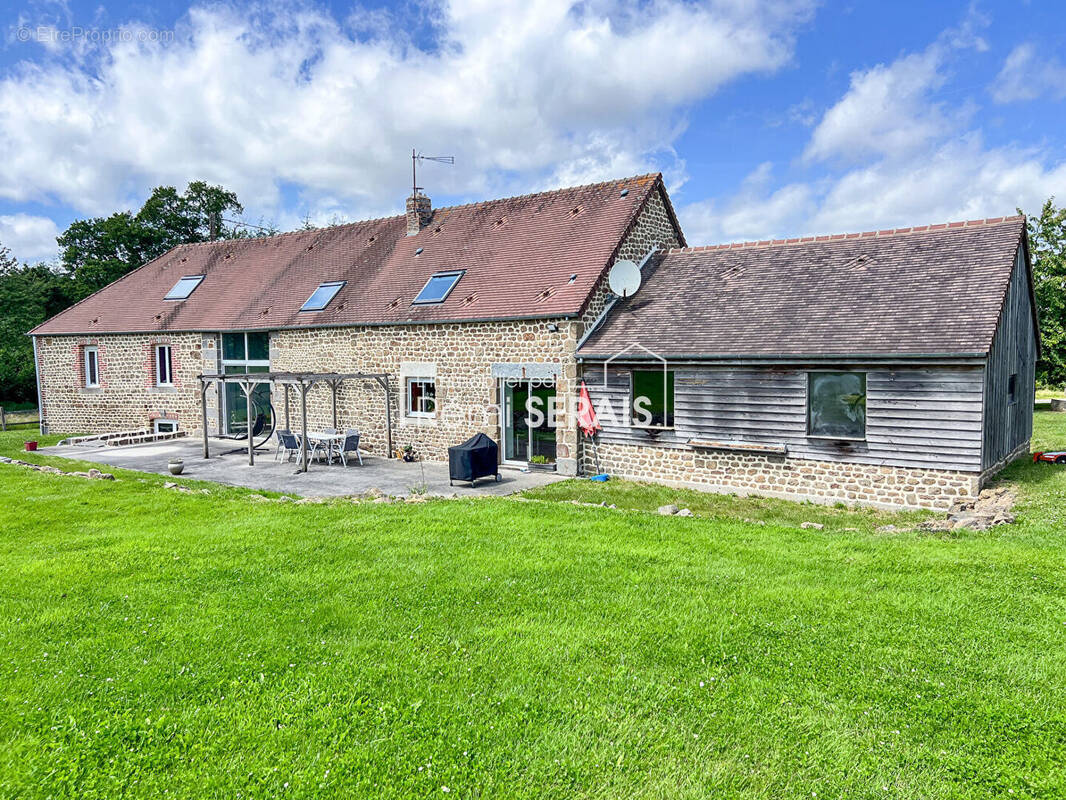 Maison à CHAMPSECRET