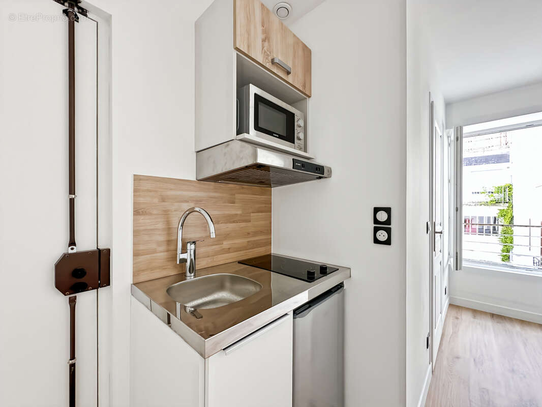 Appartement à PARIS-14E