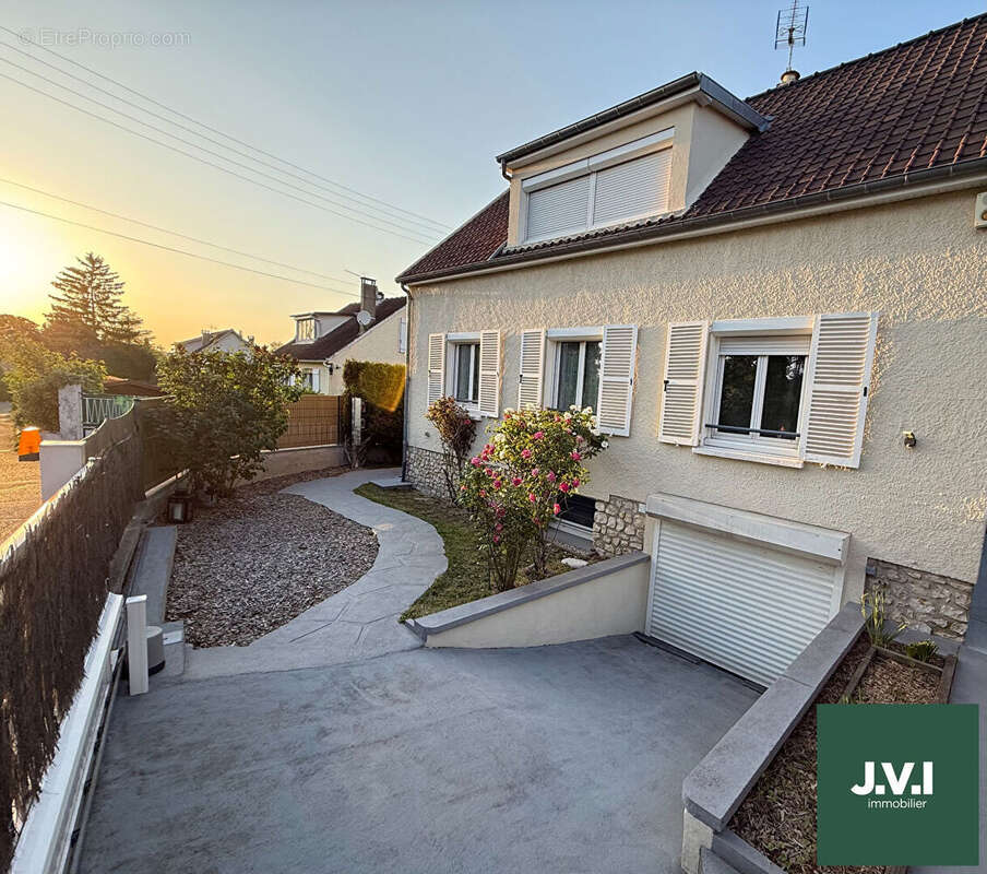 Maison à MONTMORENCY