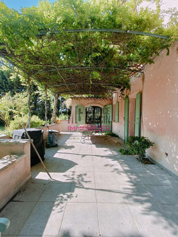 Maison à ALTHEN-DES-PALUDS