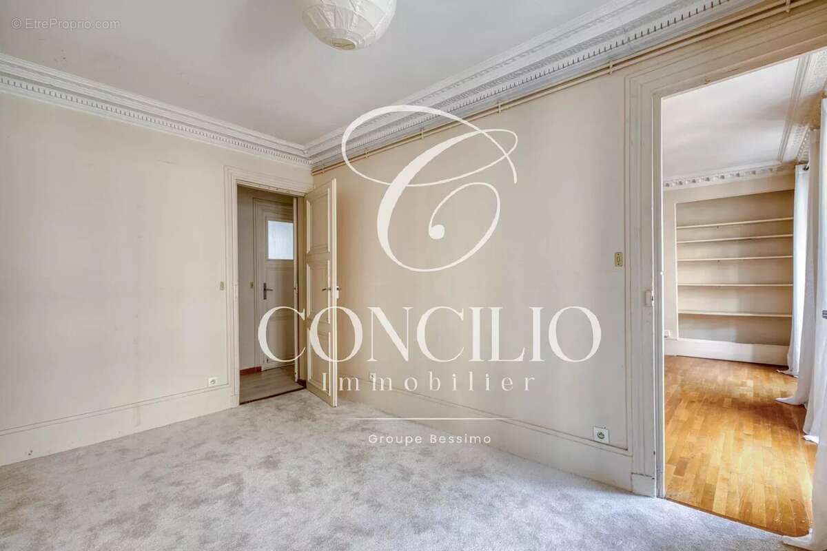 Appartement à PARIS-3E