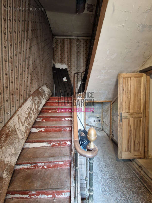 Maison à FONTAINE-DE-VAUCLUSE