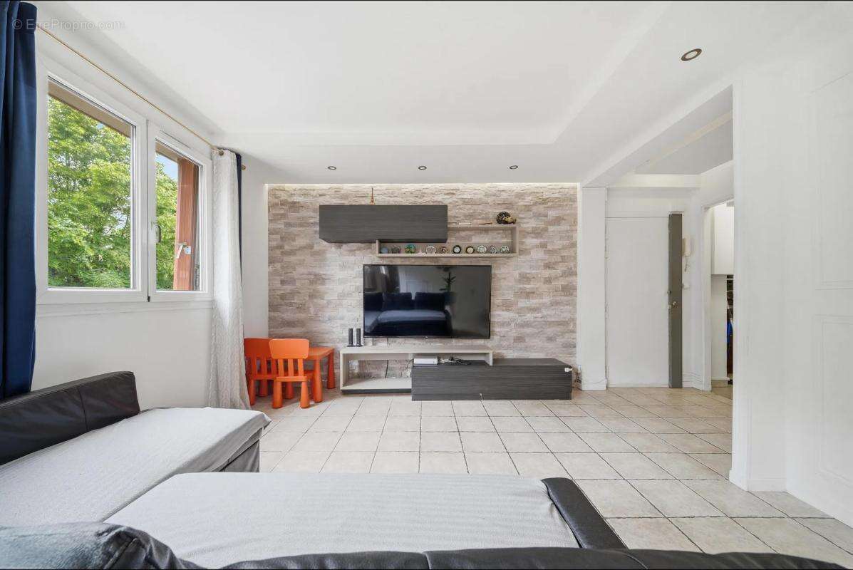 Appartement à THIAIS