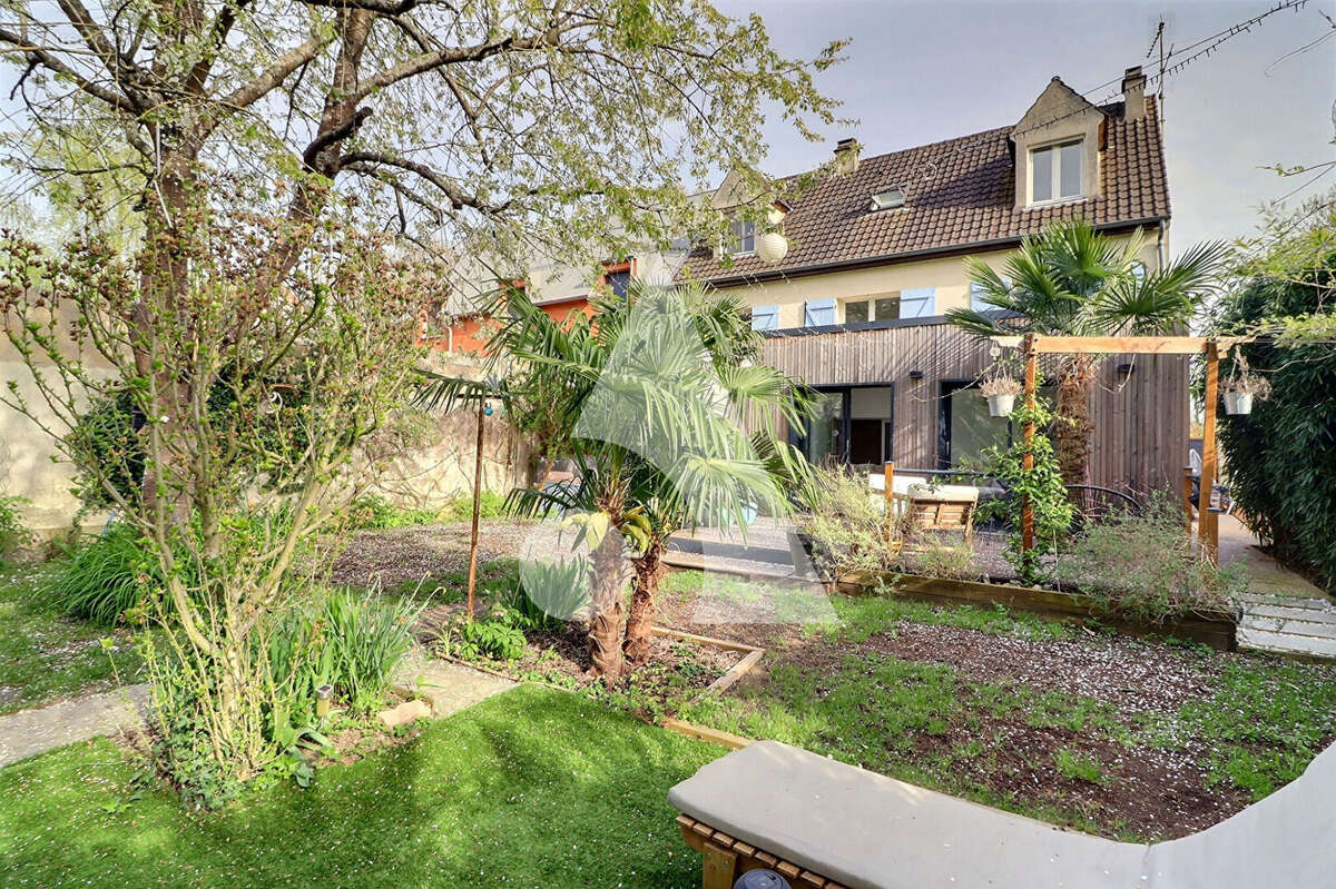 Maison familiale de charme de 149 m² avec 5 chambres et jardin ? Proche des quais de Pontoise - photo 15