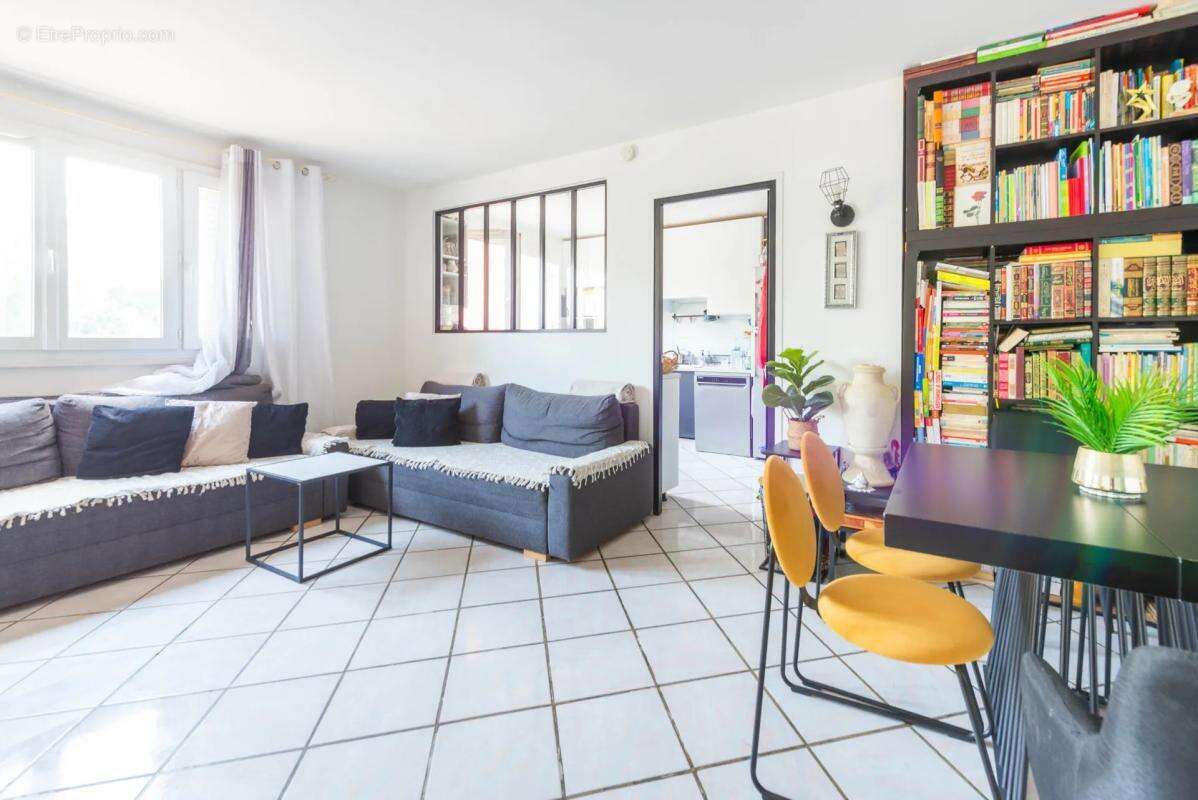 Appartement à LIVRY-GARGAN
