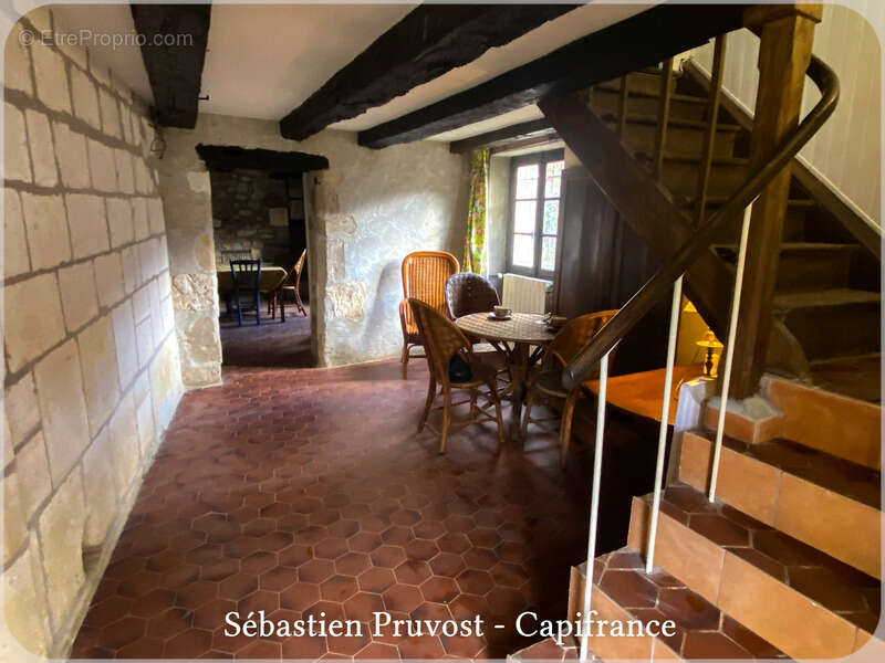 Maison à vendre 6 pièces SAINT JEAN DE COLE (24), trois chambres, 140m2 habitables, au coeur du village touristique - photo 9