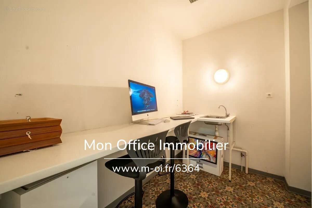 Commerce à MARSEILLE-1E