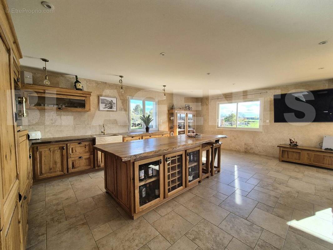 20251109_141730 - Maison à LE VERNET