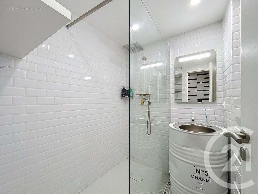 Maison à SAINT-MARTIN-LA-PLAINE