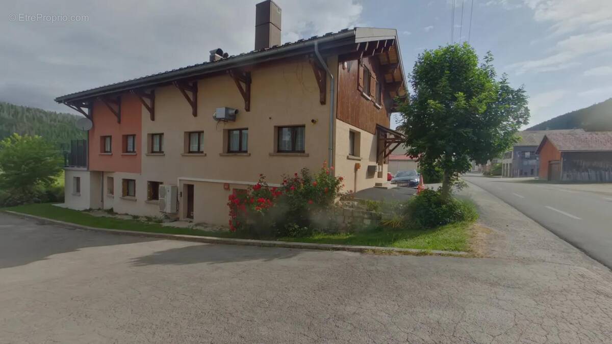 Appartement à BOIS-D'AMONT