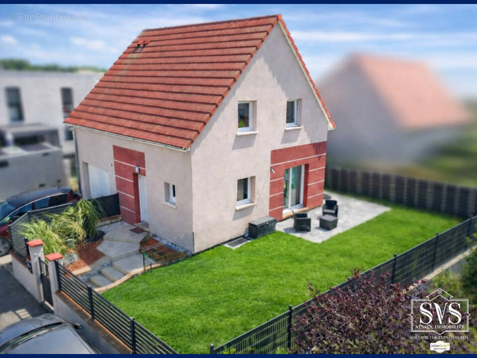 Maison à SAINTE-CROIX-EN-PLAINE