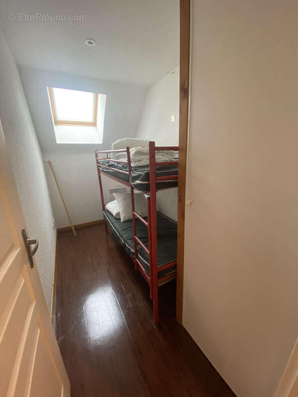 Appartement à COMPAINS