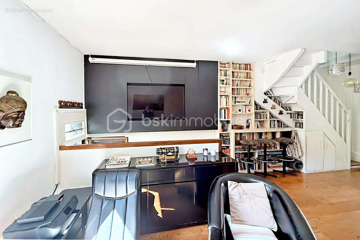Maison à PARIS-19E