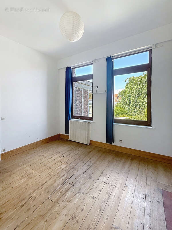 Tourcoing Centre   Élégante maison semi-bourgeoise de 140 m2   5 chambres   Jardin - photo 10