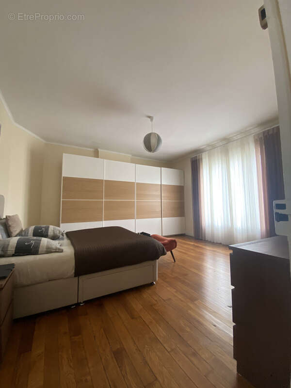 Nouvelle exclusivité centre ville etampes maison de caractere  240 m2 5chambres - photo 15