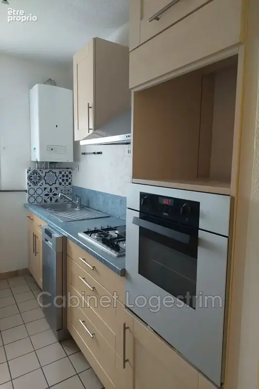 Appartement 3 pièces 69 m² à vendre à Nimes (30900) - photo 3