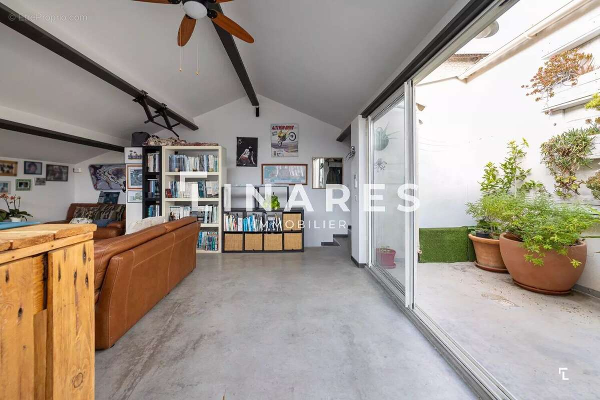 Appartement à MARSEILLE-8E