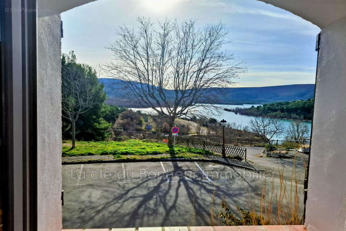 Maison à LES SALLES-SUR-VERDON