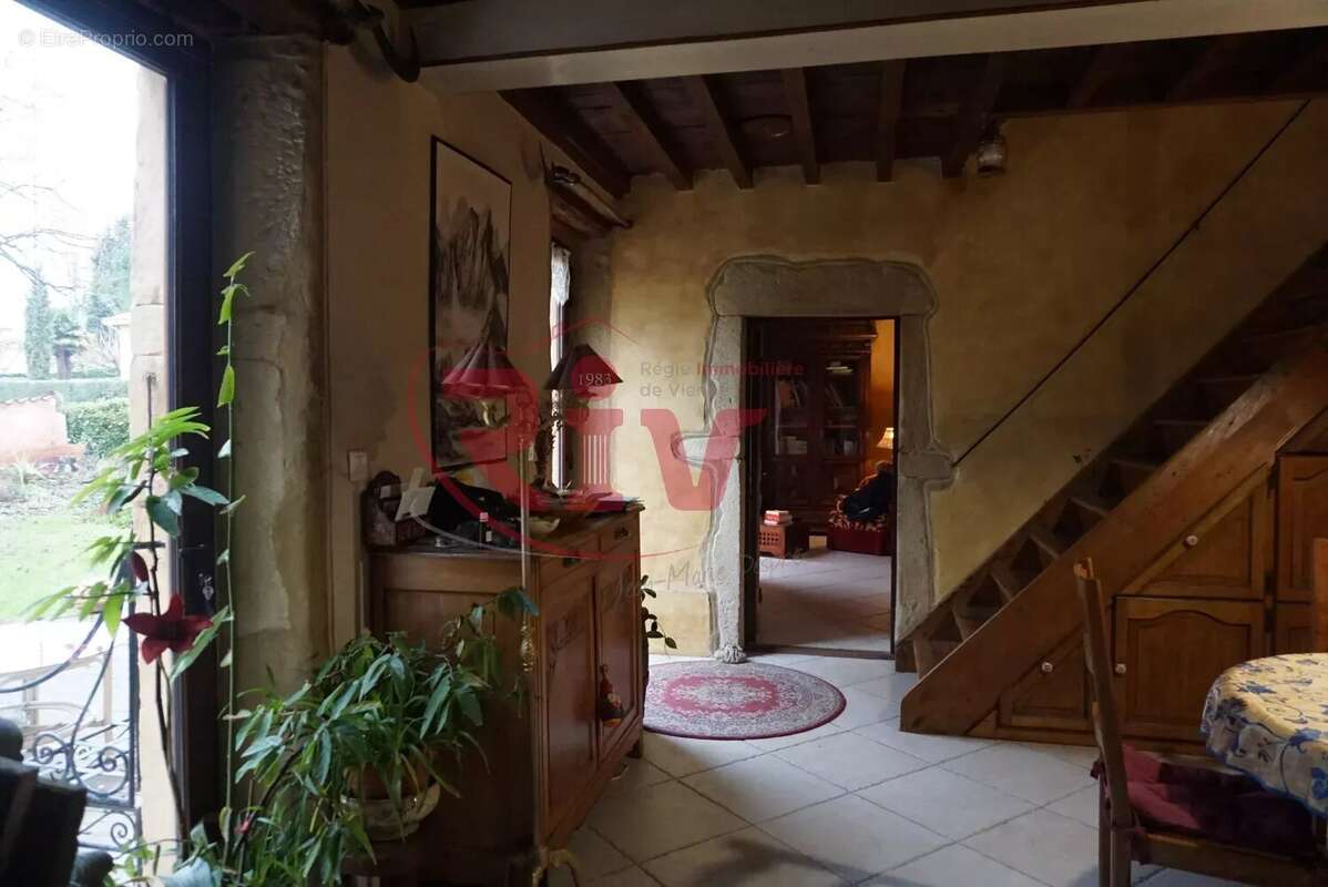 Maison à CHONAS-L&#039;AMBALLAN