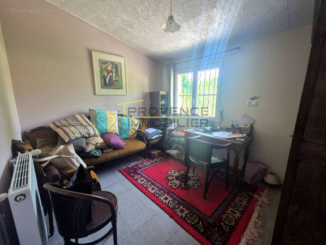 Maison à MONTELIMAR