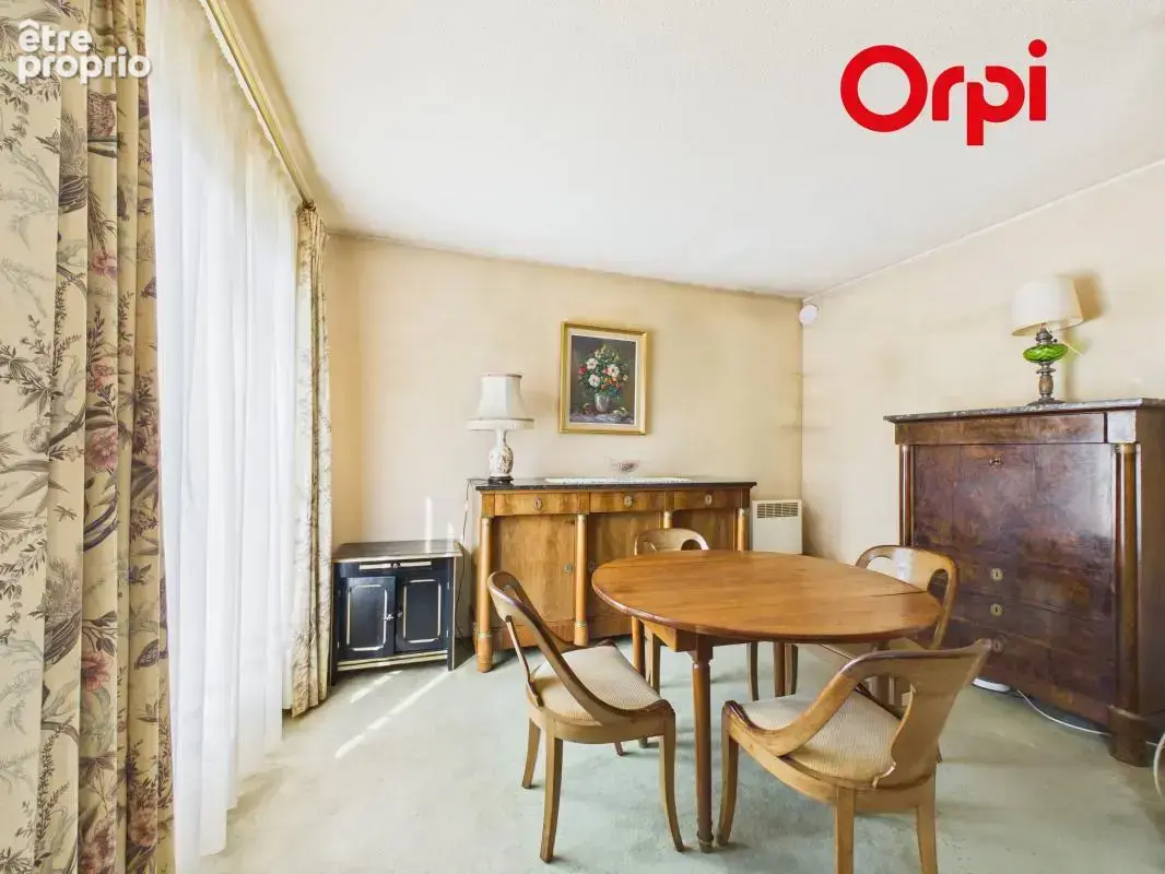 Maison mitoyenne avec jardin , au calme et proche des commodités - photo 5