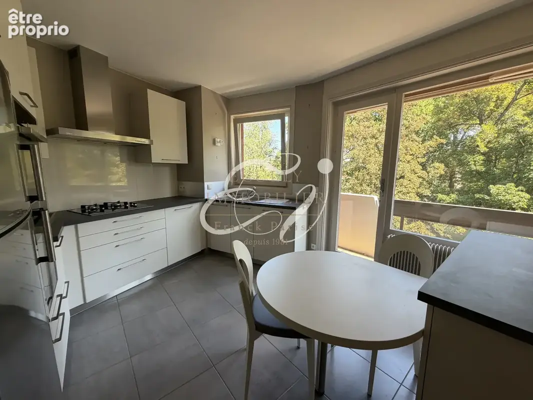 Vente ecully 69130 appartement 6 pieces pitance dombarriere - photo 4