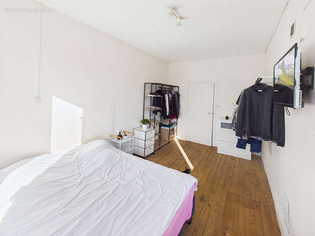 Maison à AIGUEPERSE