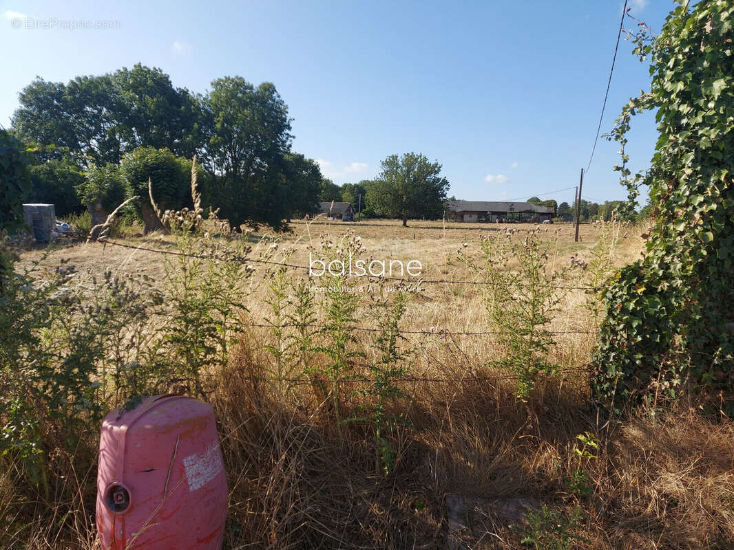 Terrain 2146 m² à Saint-Philbert-Sur-Boissey  - photo 2