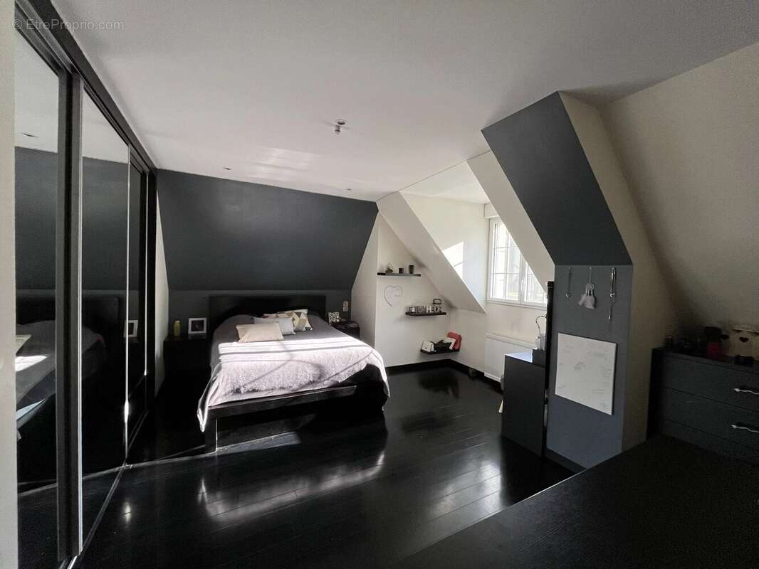 Maison à ORMESSON-SUR-MARNE