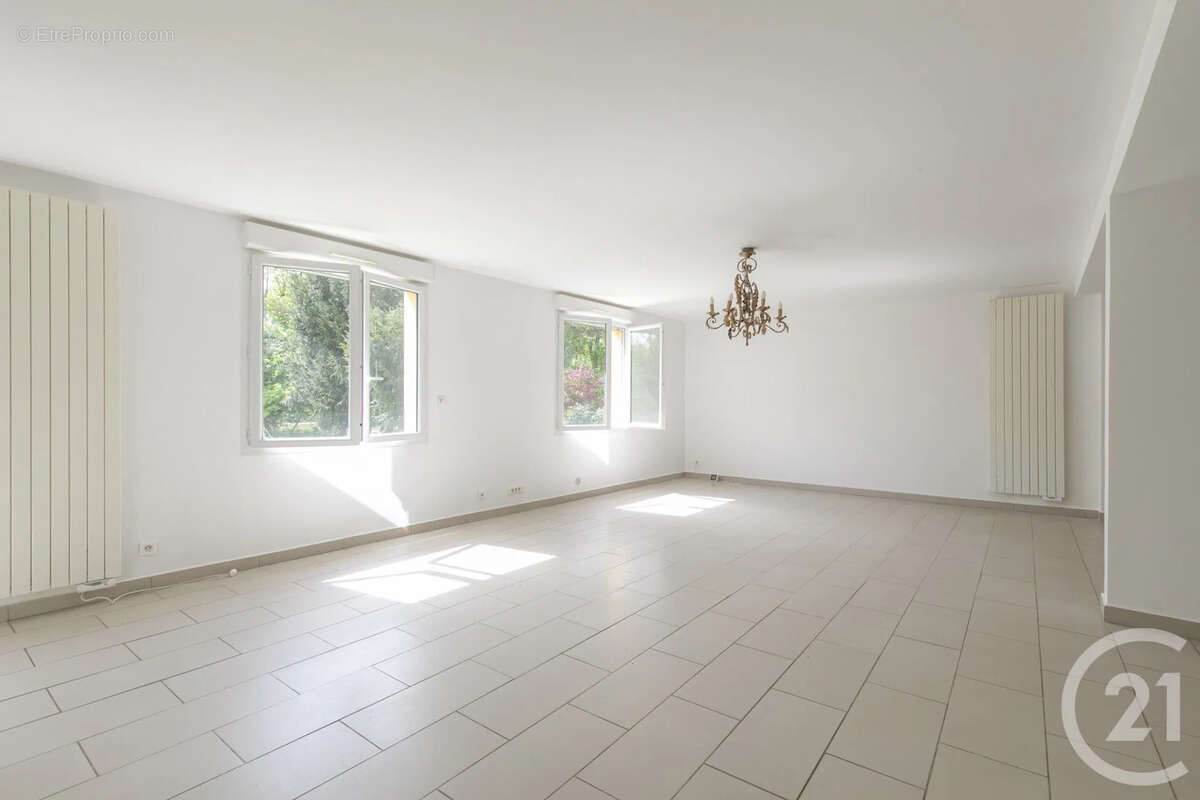 Maison à CHAMPIGNY-SUR-MARNE