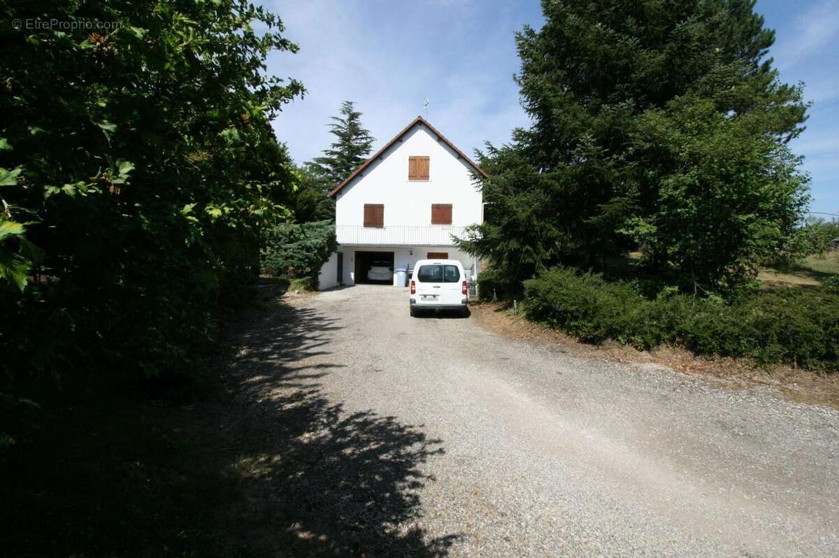 Maison 203 m² à Dole  - photo 3