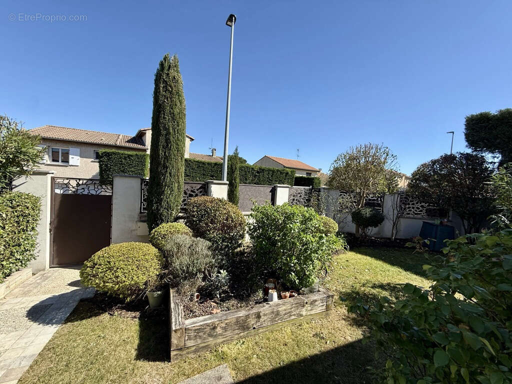 Maison à PORTES-LES-VALENCE