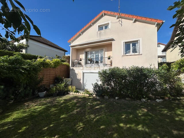 Maison à SUCY-EN-BRIE