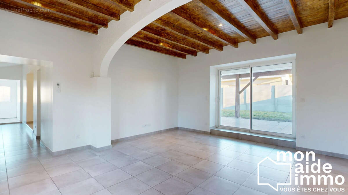 Maison à FARGUES-SAINT-HILAIRE