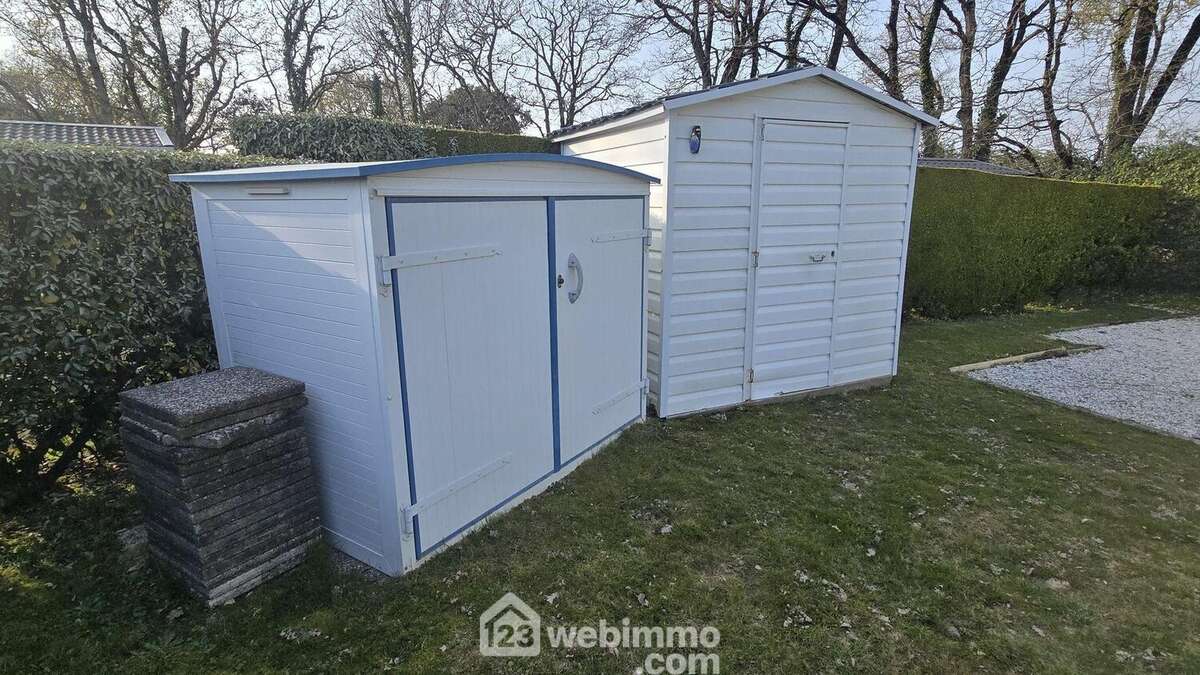 Deux cabanons pour stocker vos affaires - Maison à TALMONT-SAINT-HILAIRE