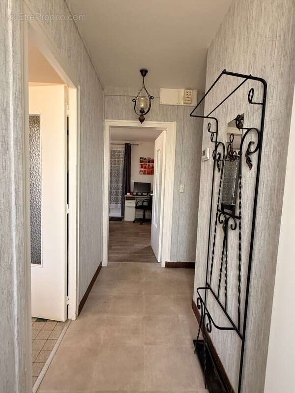 EN EXCLUSIVITE ! Pavillon de 95m² surélevé sur sous sol, rénové, sur terrain de 562m² 117 500 € - photo 21