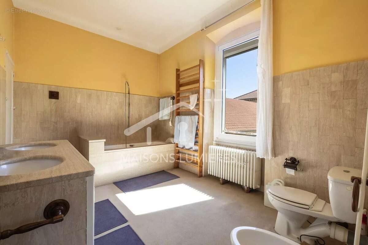 Demeure d'exception en centre-ville d'Apt - 11 pièces - 950 000€ - 370 m² habitables - photo 15