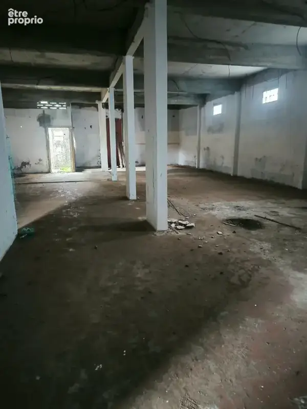 Local commercial 189m² à sainte-marie - photo 2